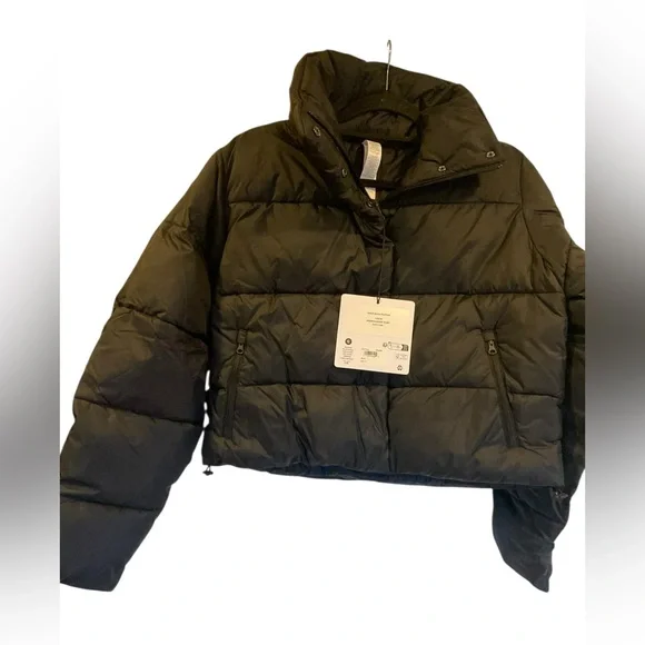 NWT Alo Yoga gold rush puffer BLACK Size S - Picture 2 of 3